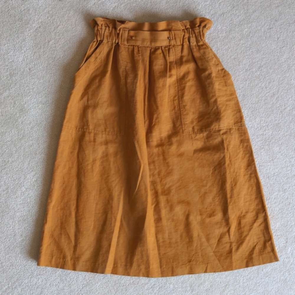 Mustard/ tan skirt